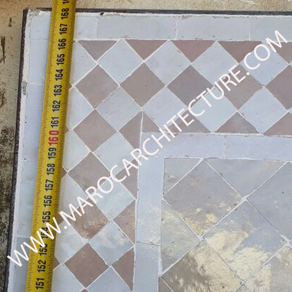 Moroccan mosaic fountain by Maroc Architecture et Zellij