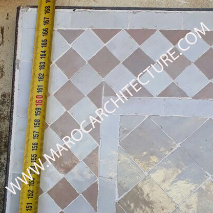 Moroccan mosaic fountain by Maroc Architecture et Zellij