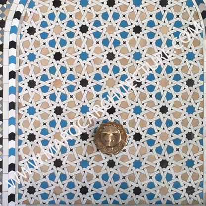 Moroccan mosaic fountain by Maroc Architecture et Zellij