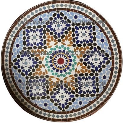 Moroccan mosaic table by Maroc Architecture et Zellij